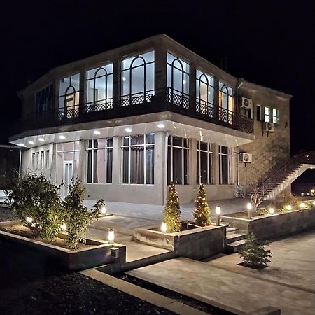 Yolyans Hotel Goris Buitenkant foto